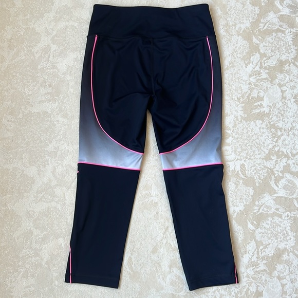 FILA Sport Capri Leggings - Picture 9 of 11